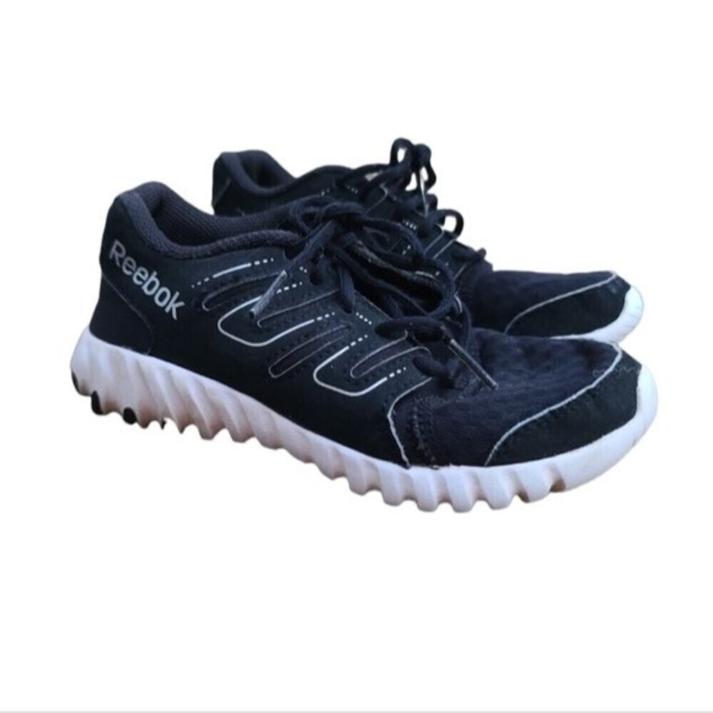 Reebok Black & White Sneakers 11